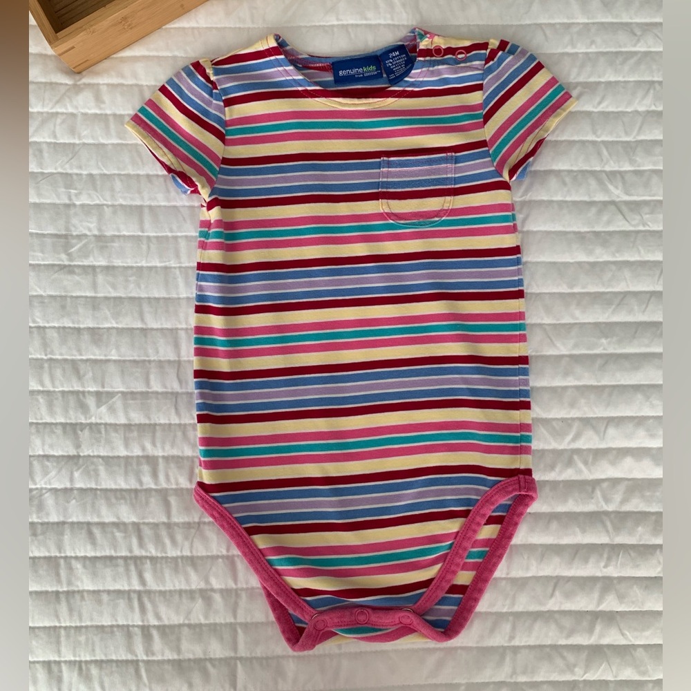 VTG Genuine Kids Oshkosh One Piece Girls 24M Pink Stripes Bodysuit Short Sleeves